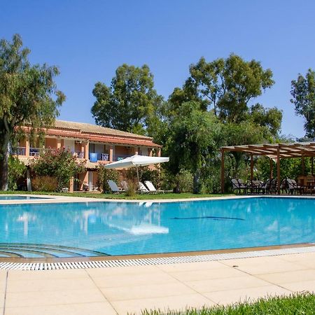 Tellis Holiday Rooms Moraḯtika Exterior foto