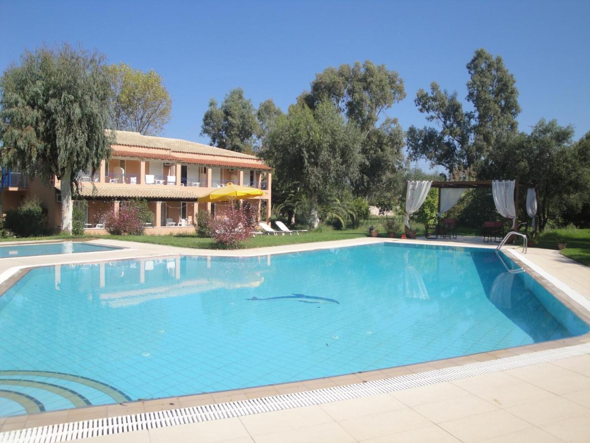 Tellis Holiday Rooms Moraḯtika Exterior foto