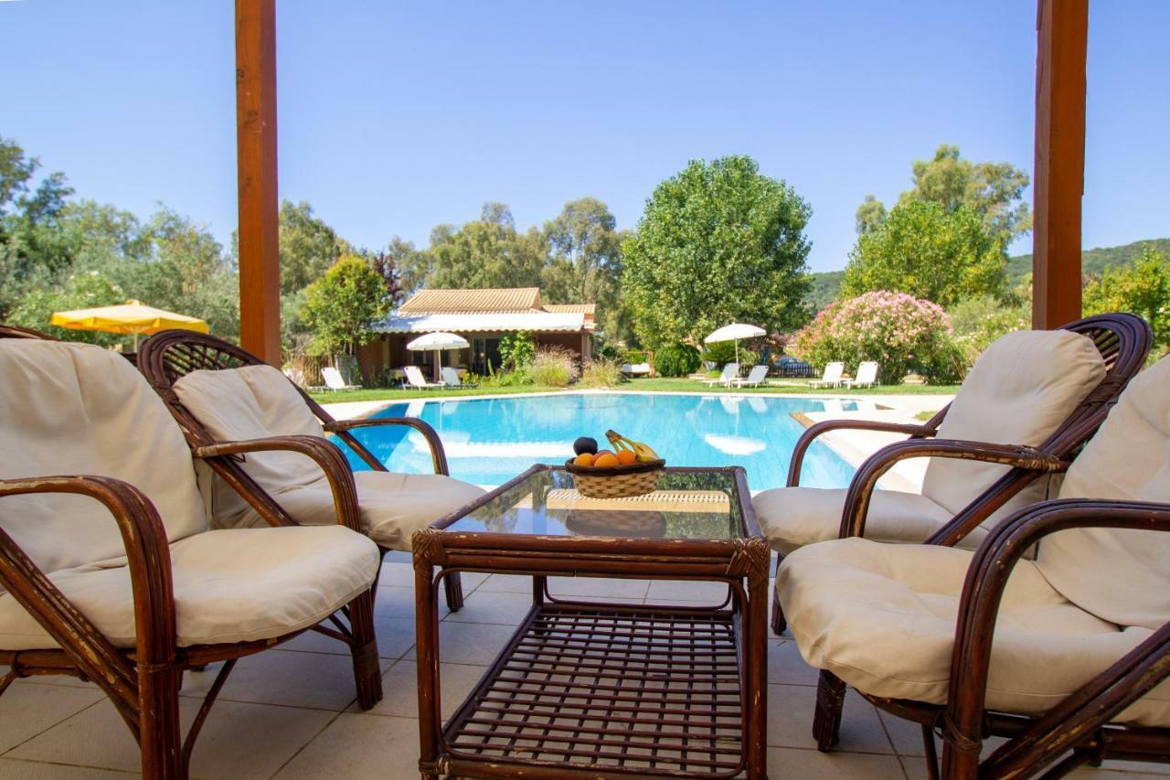 Tellis Holiday Rooms Moraḯtika Exterior foto